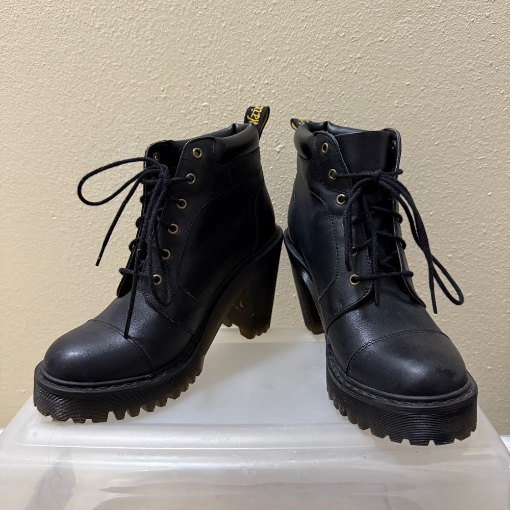 Dr Marten heel boots